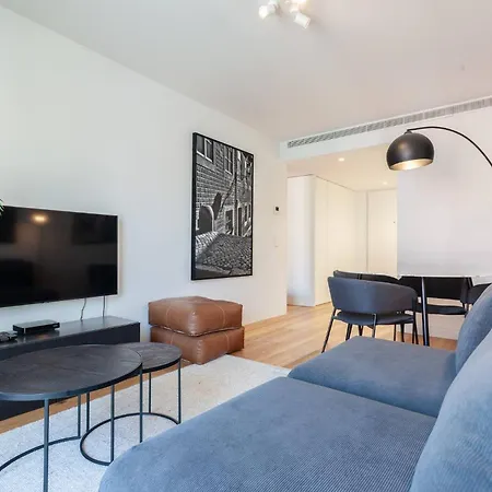 Апартаменти My Lx Flat Graca Lighting Design *